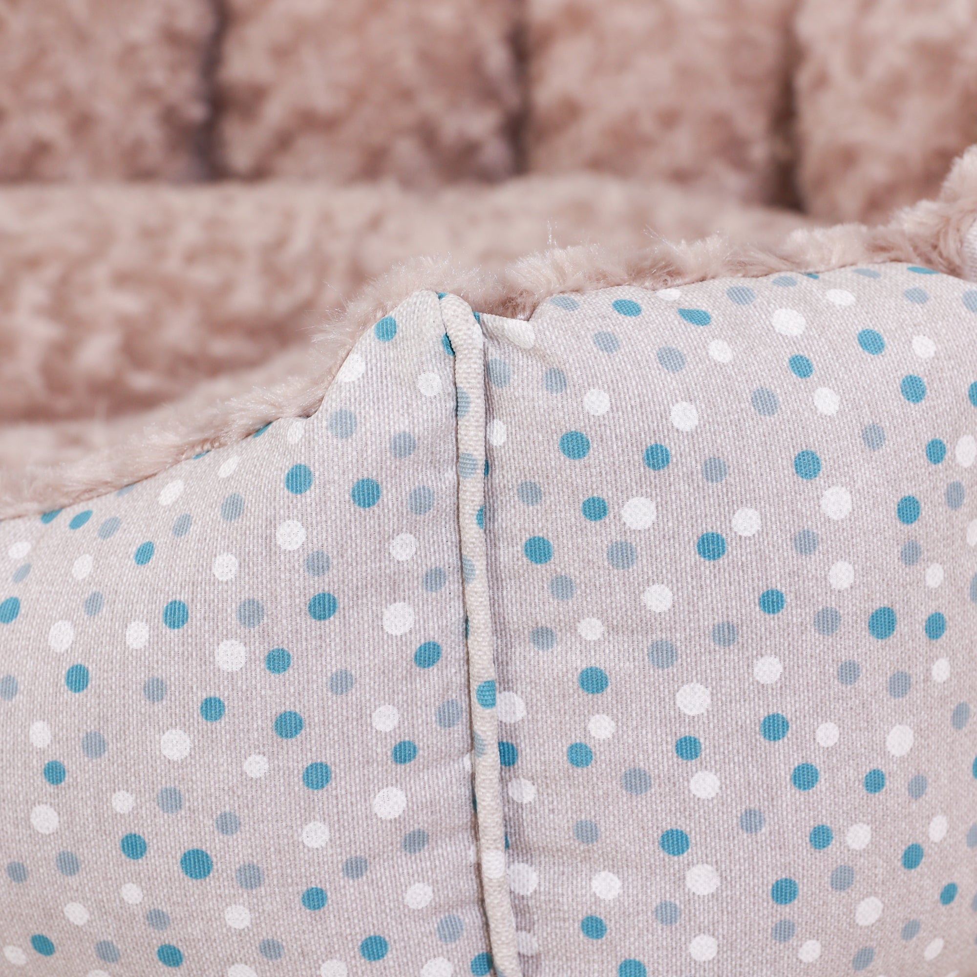 cama para perro y gato arlequín