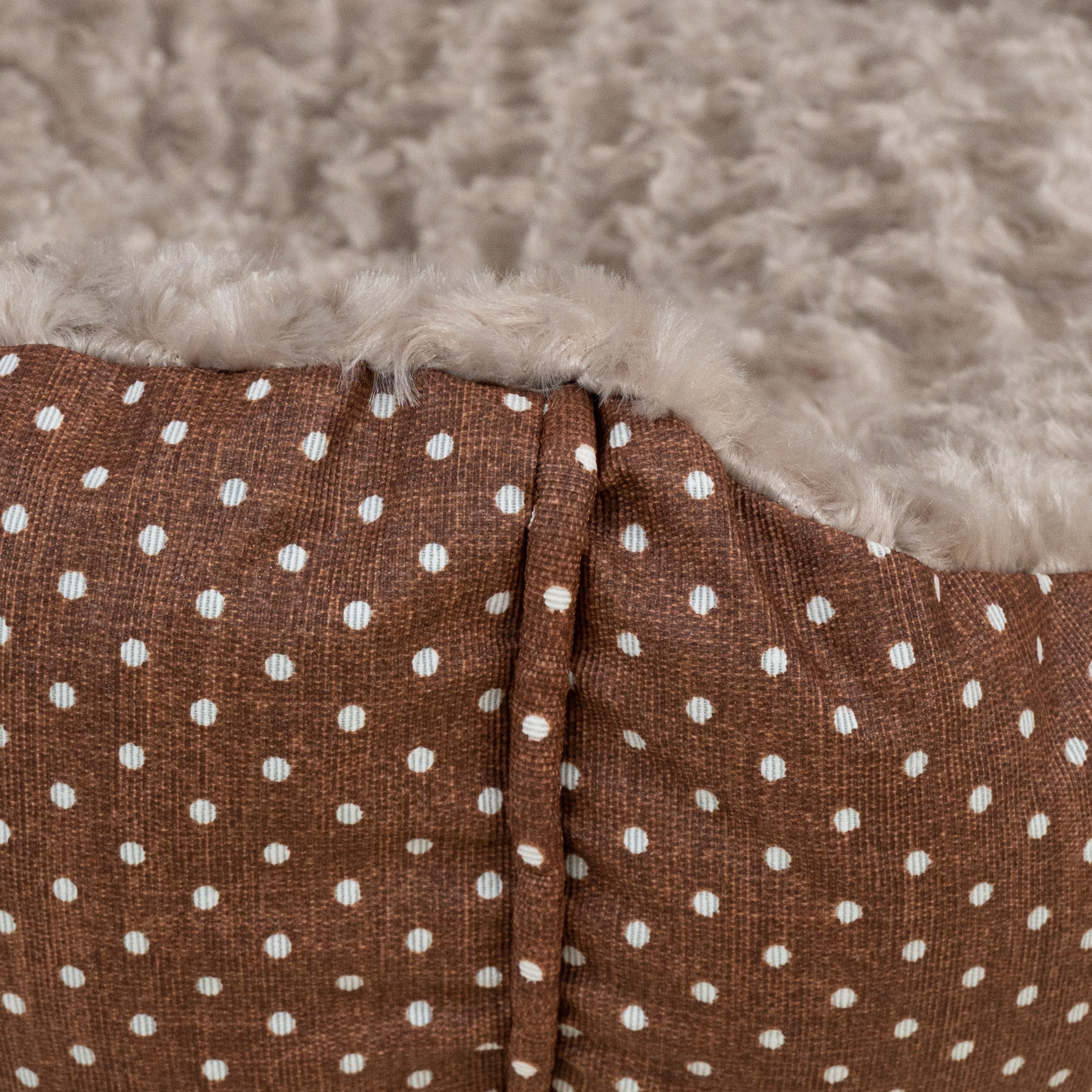 Combo Cama Mascota Dots Café